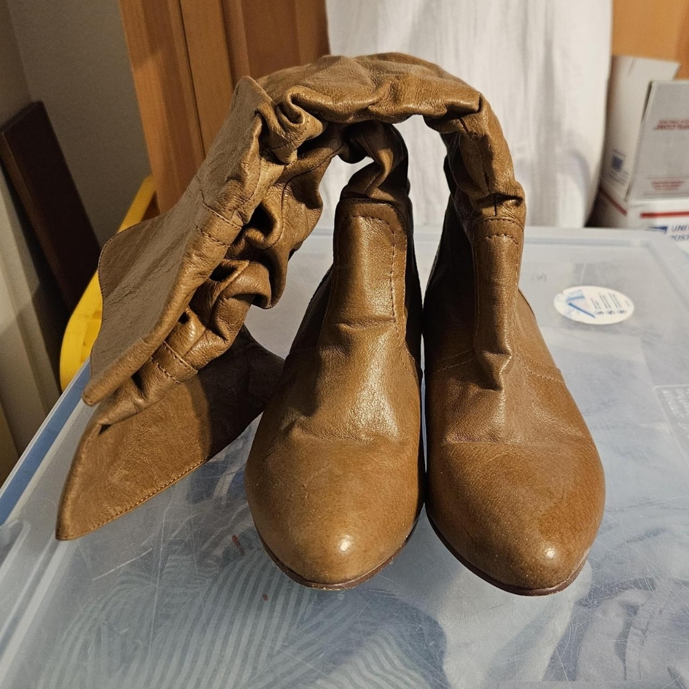 Steve Madden Brown Leather Boots